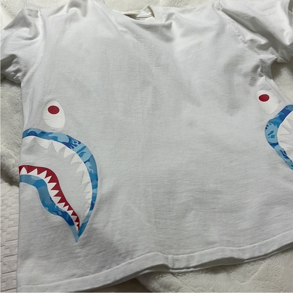 BAPE authentic camo flame side shark tee shirt - Picture 4 of 6